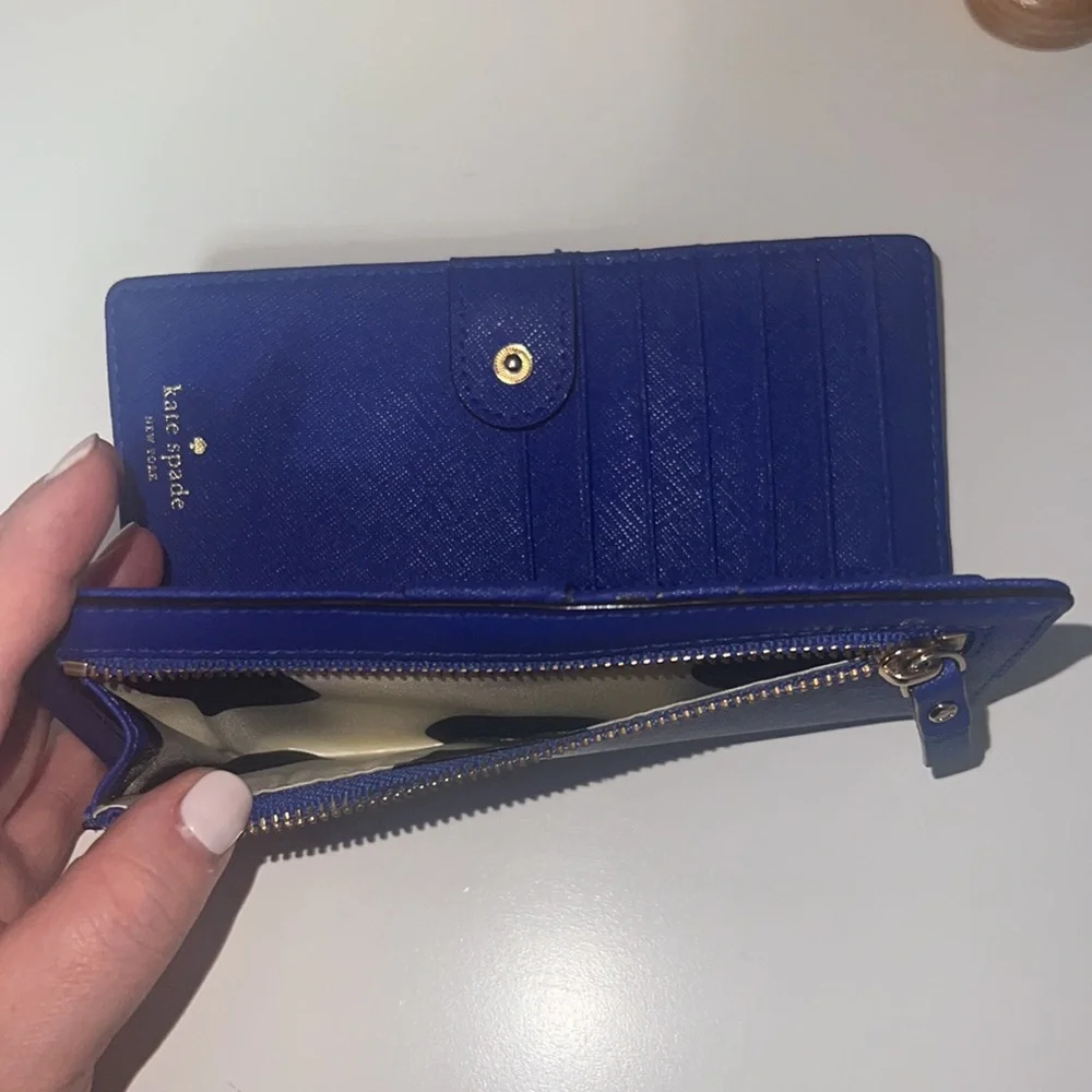 Kate Spade Wallet - Picture 3 of 4